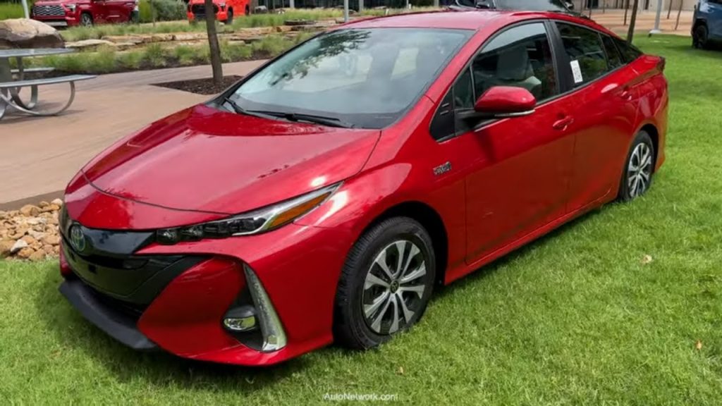 quick-look-2023-toyota-prius-prime-limited-hq-confidential-post-news