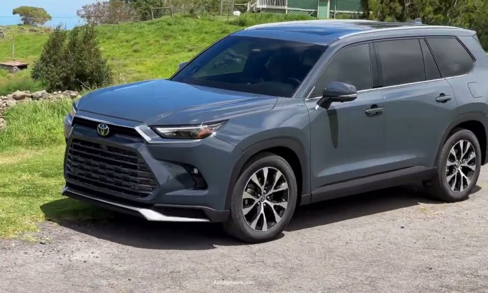 Get a Closer Look 2024 Toyota Grand Highlander Hybrid Max Platinum AWD