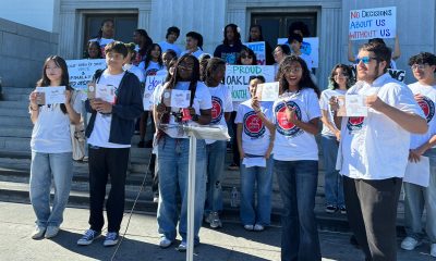 Oakland Unified School District high school teens gathered at Alameda County Courthouse to cast their ballots for school board directors. This is the first time in Oakland’s history that students 16 and 17 years old are allowed to vote in local elections. Photo by Magaly Muñoz