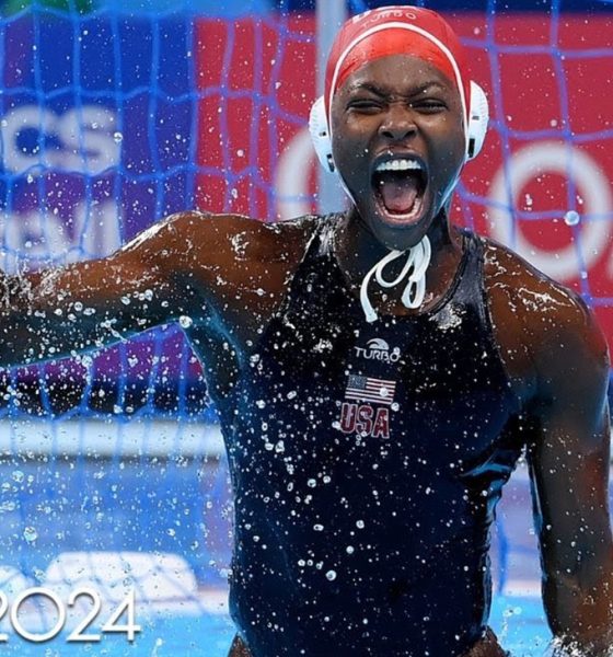 Ashleigh Johnson Photo: collegiatewaterpolo.org