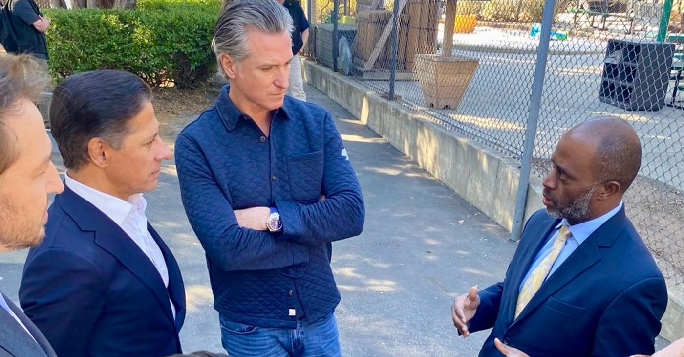 State Superintendent Thurmond meets with Governor Gavin Newsom and LAUSD Superintendent Alberto Carvalho while touring Brentwood Science Magnet, which has taken in displaced students. Courtesy of Tony Thurmond.com.